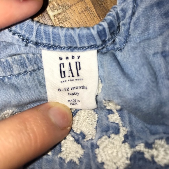 6-12 mo chambray romper with ivory embroidery - Picture 3 of 3